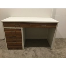 Computer table