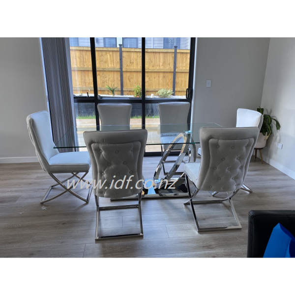 Bahamas clear glass dining table 