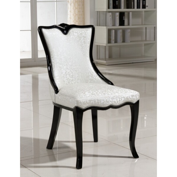 Stylish dining chairs 