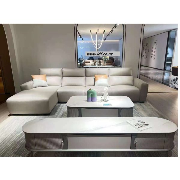 Recliner sofa with chaise 