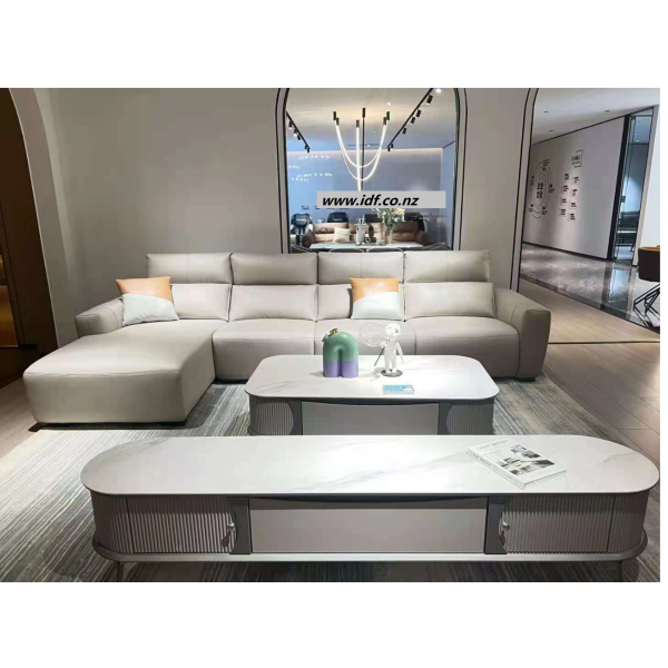 Recliner sofa with chaise 