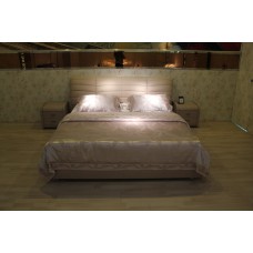 3158 leather bed 